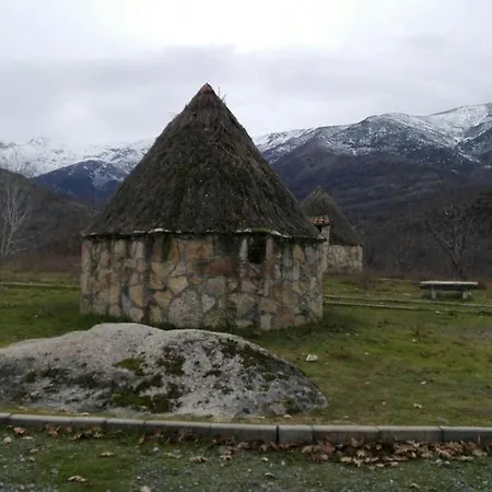 Los Chozos De Gredos * Bohoyo